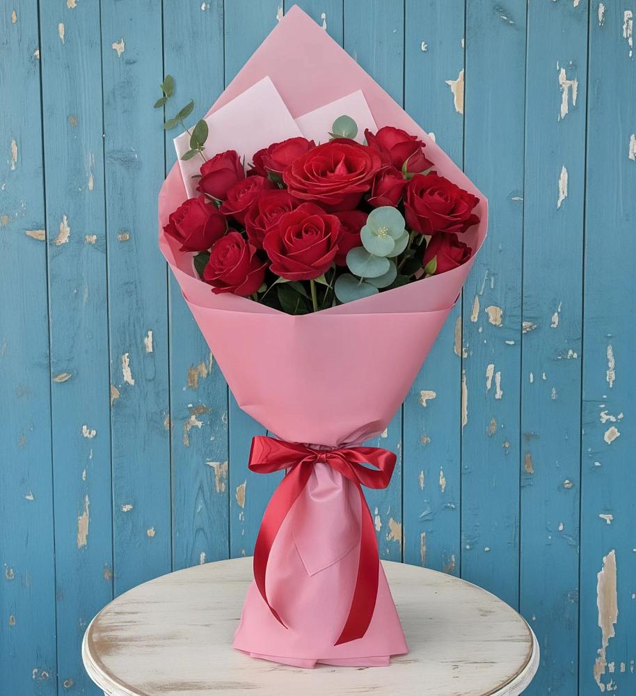 Букет цветов из: Розы в Авангард