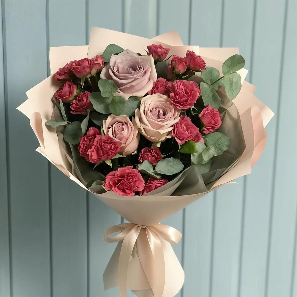 Букет цветов из: Гвоздики и Розы в Авангард