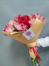 Букет цветов из:  Альстромерии в Авангард