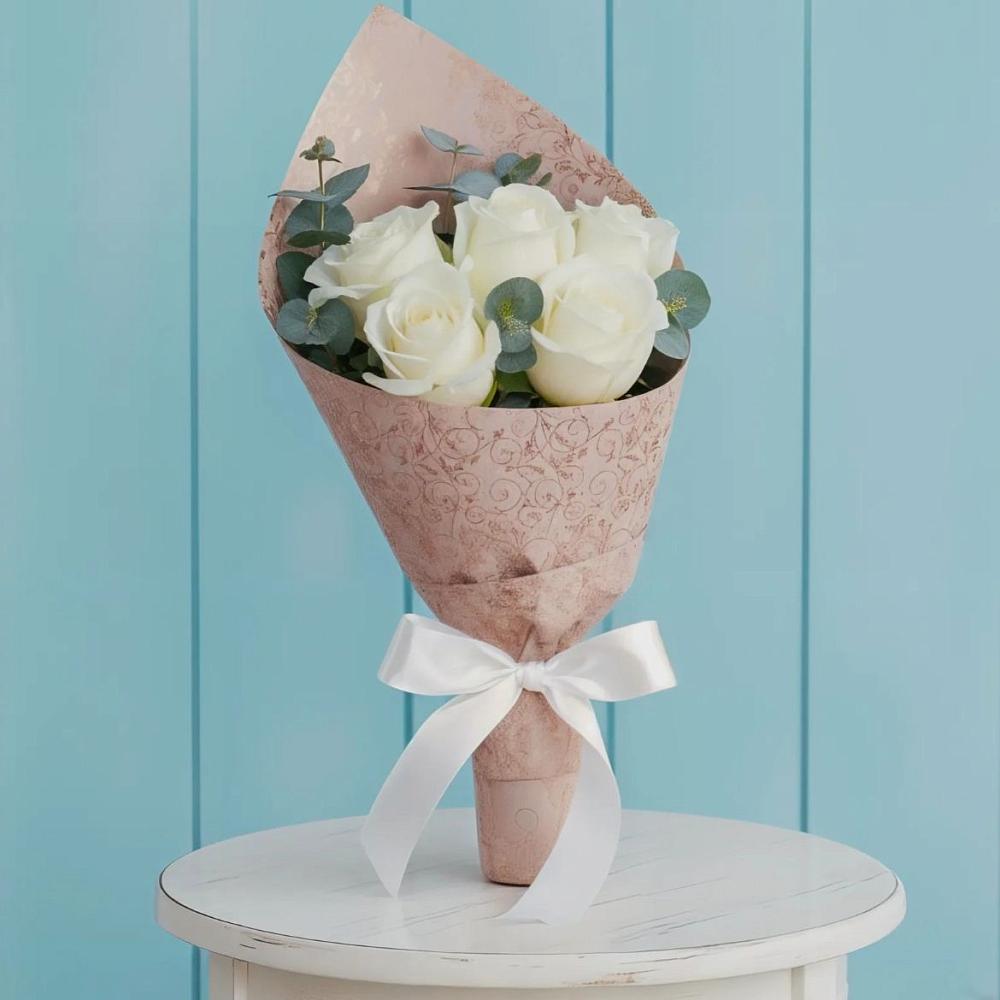 Букет цветов из: Розы в Авангард