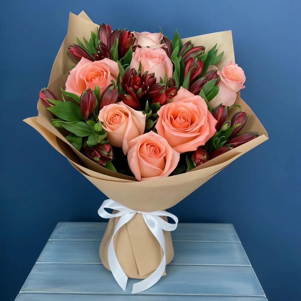 Букет цветов из: Розы и Альстромерии в Авангард