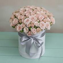 Цветочная композиция из Розы в шляпной коробке в Авангард