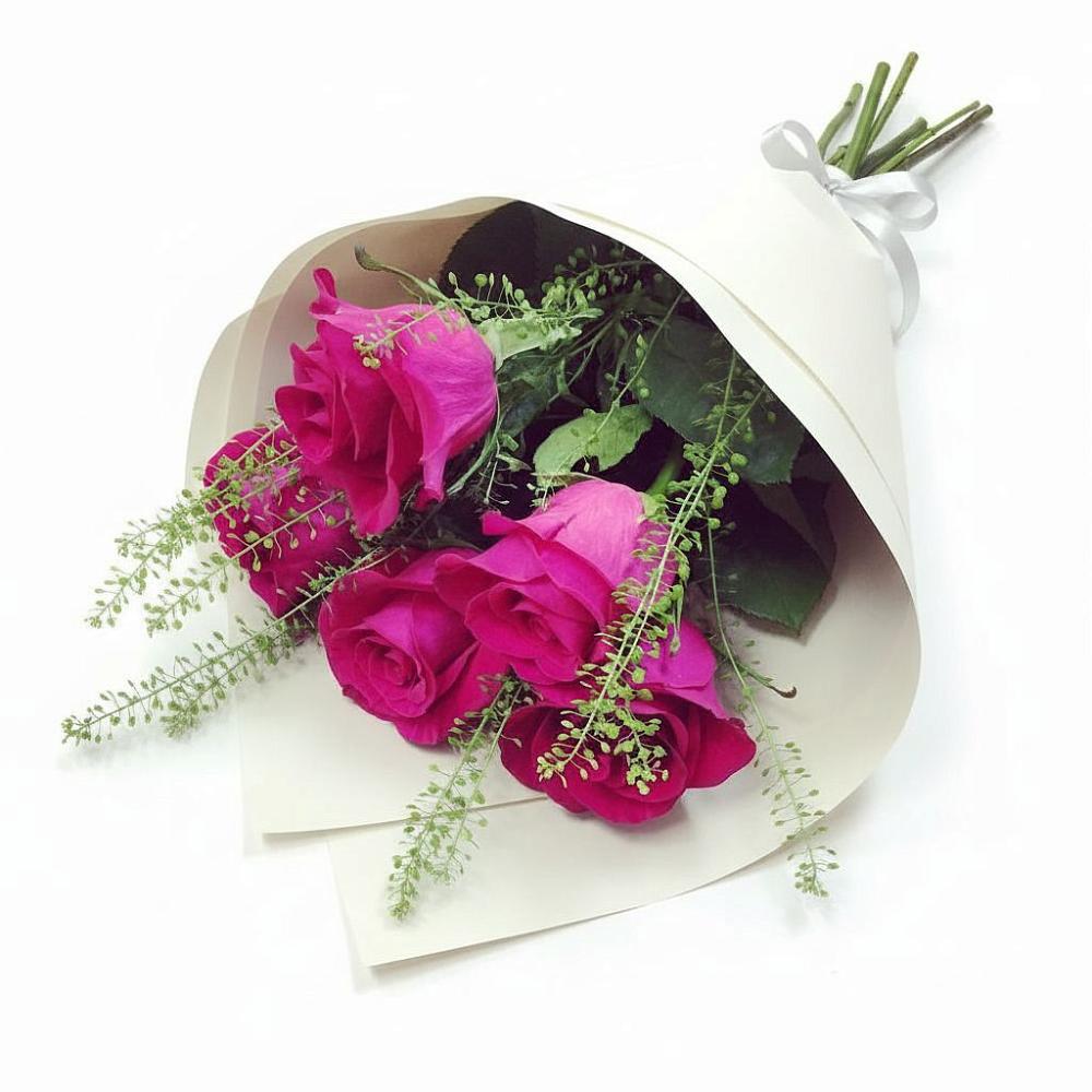 Букет цветов из: Розы в Авангард