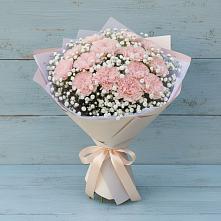 Букет цветов из:  Гвоздики в Авангард