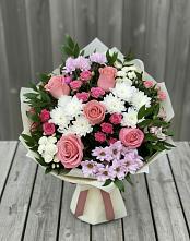 Букет цветов из:  Альстромерии, Гвоздики, Розы и Хризантемы #REPLACE_PRED# Авангард