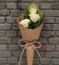 Букет цветов из:  Розы в Авангард