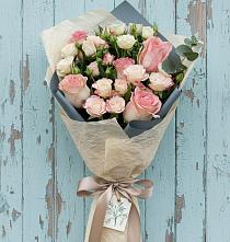 Букет цветов из:  Розы #REPLACE_PRED# Авангард