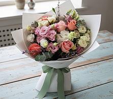 Букет цветов из:  Розы, Лизиантусы и Гвоздики #REPLACE_PRED# Авангард