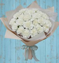 Букет цветов из:  Гвоздики в Авангард