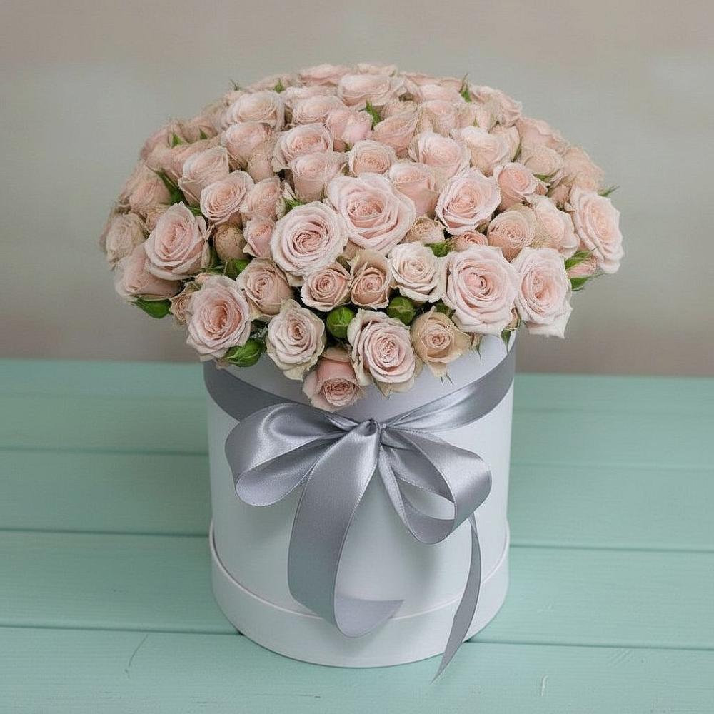 Цветочная композиция из Розы в шляпной коробке в Авангард